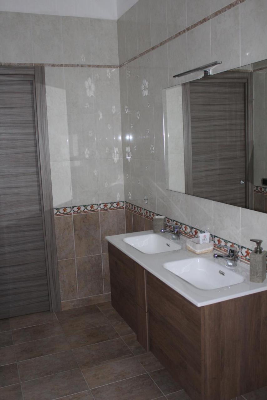 Luca'S House Bed and Breakfast Giovinazzo Εξωτερικό φωτογραφία